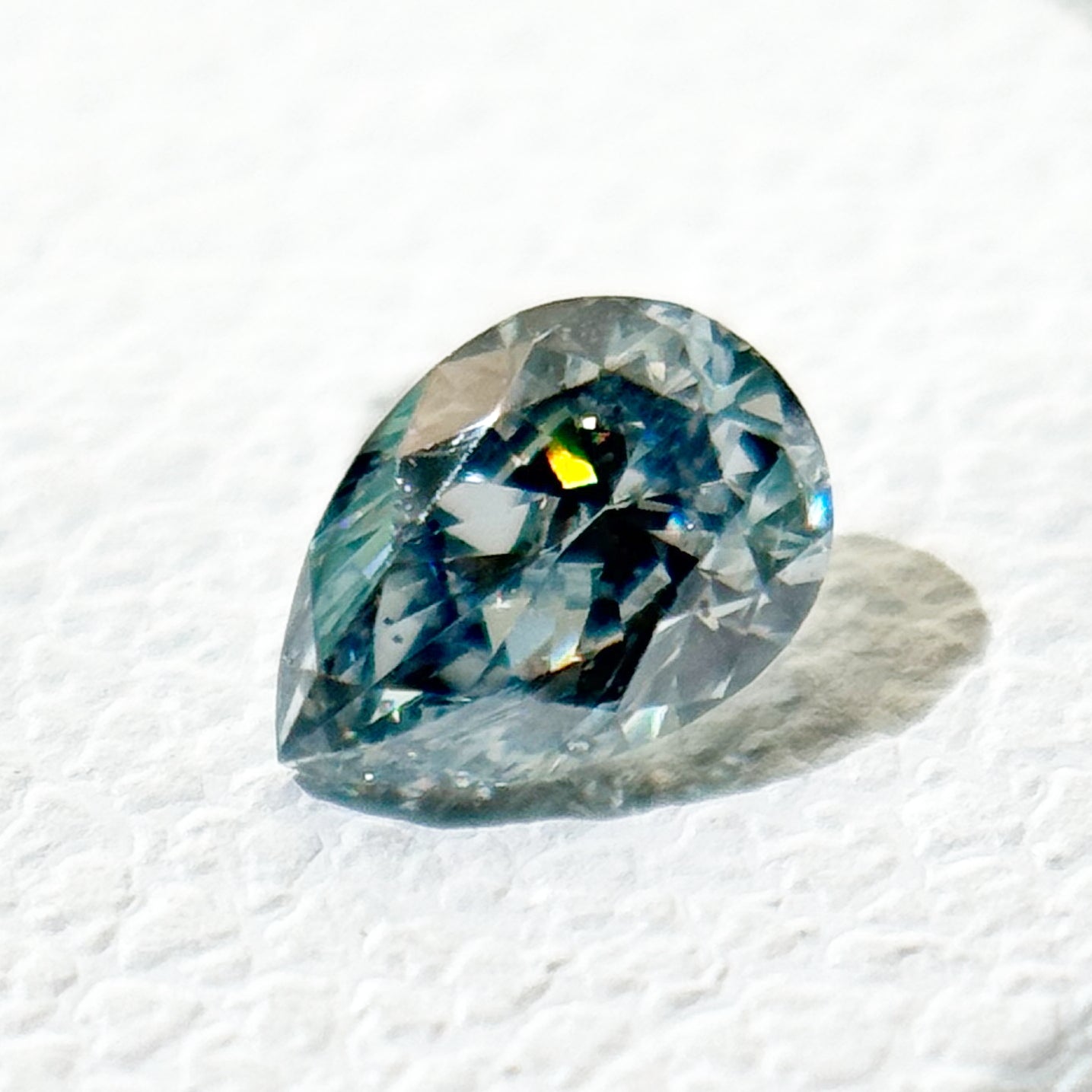 天然ブルーダイヤモンド 0.17ct ペアシェイプ CGL鑑定付 | Arte Rouge