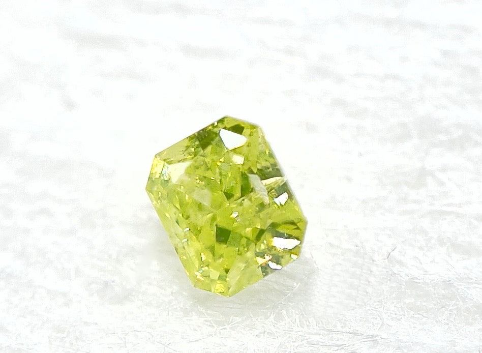 天然 イエローグリーンダイヤモンド  0.105ct |yellow green diamond|CGL|p9449