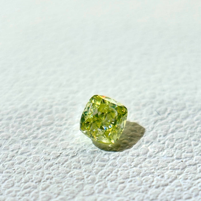 天然 イエローグリーンダイヤモンド レクタングラー 0.217ct |yellow green diamond|CGL|p9492