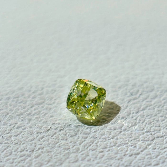 天然 イエローグリーンダイヤモンド レクタングラー 0.217ct |yellow green diamond|CGL|p9492