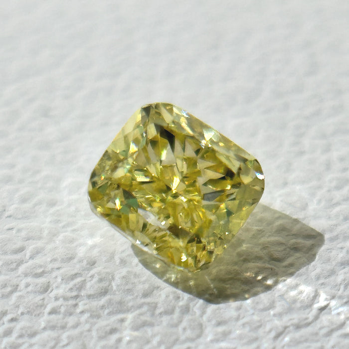 天然 イエローダイヤモンド ラディアント 0.375ct |yellow diamond|CGL|p9626