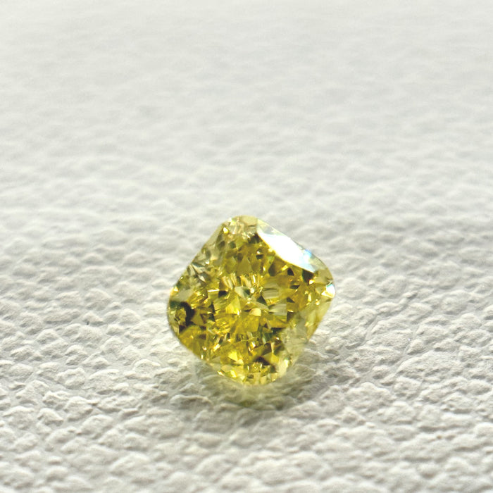天然 イエローダイヤモンド クッション 0.322ct |yellow diamond|CGL|p9627