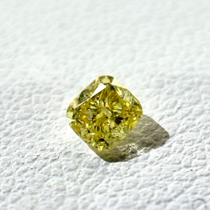 天然 イエローダイヤモンド クッション 0.322ct |yellow diamond|CGL|p9627