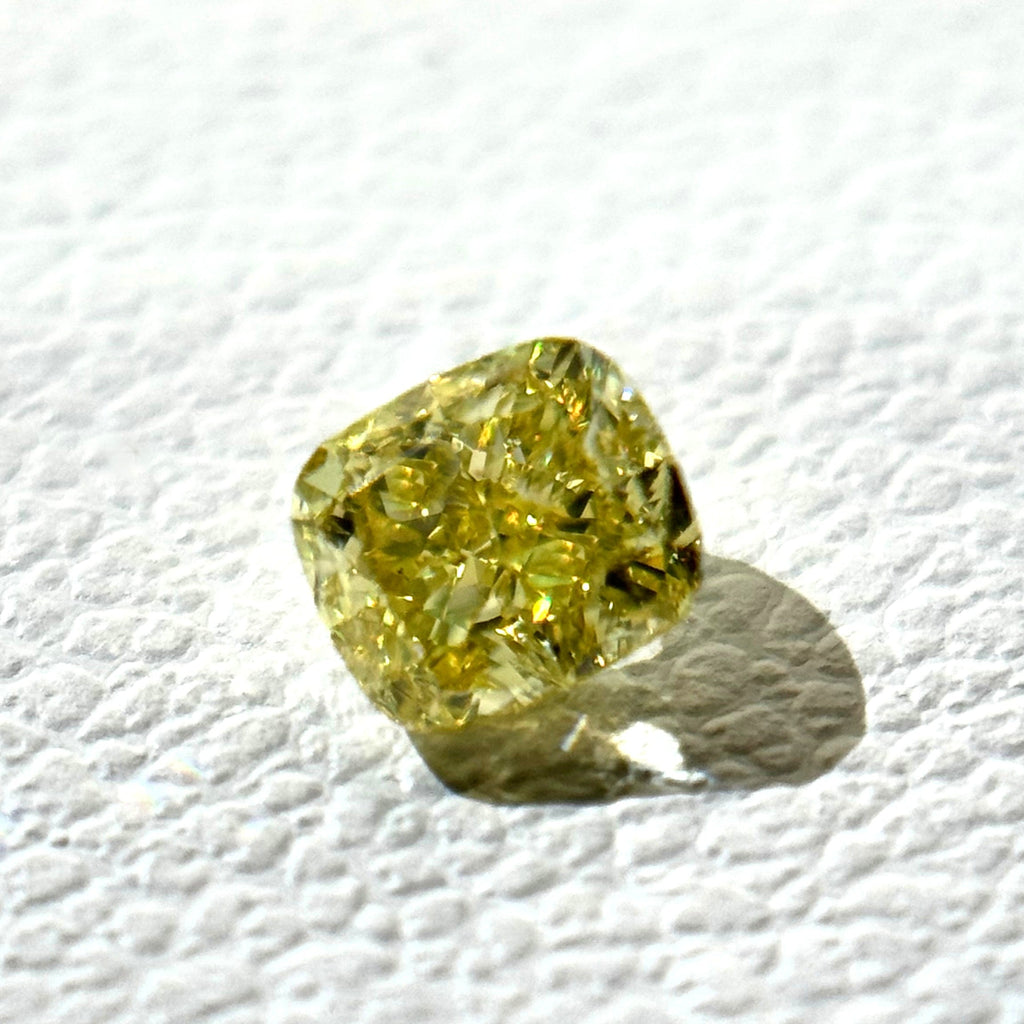 天然 イエローダイヤモンド クッション 0.31ct |yellow diamond|CGL|p9727