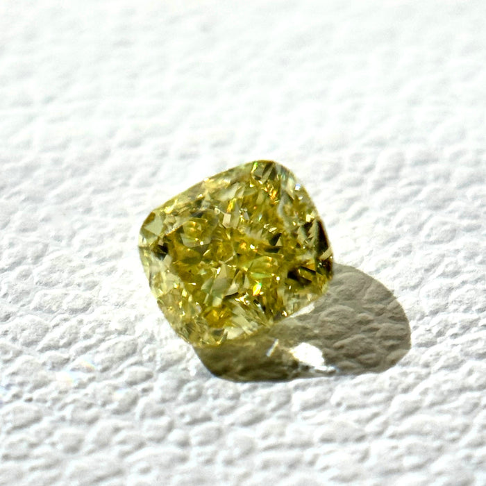 天然 イエローダイヤモンド クッション 0.31ct |yellow diamond|CGL|p9727