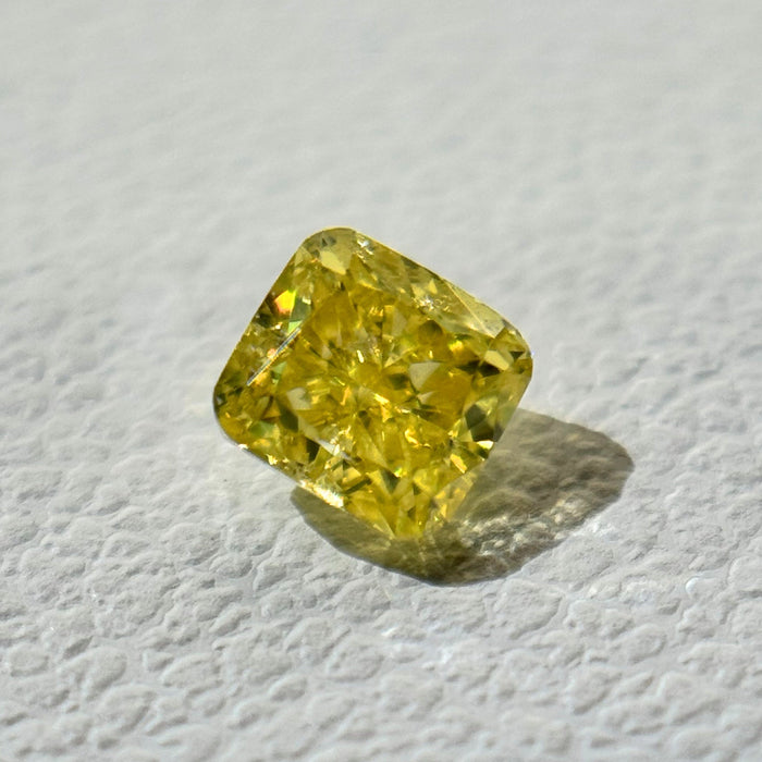 天然 イエローダイヤモンド クッション 0.349ct |yellow diamond|CGL|p9728