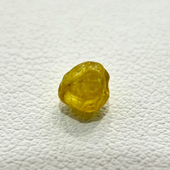天然 イエローダイヤモンド 原石 0.914ct |yellow diamond rough|w1682-3