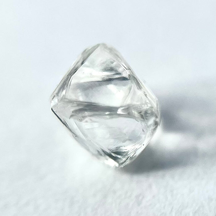 天然ダイヤモンド原石 ソーヤブル 0.704ct|Rough Diamond| w1687-2
